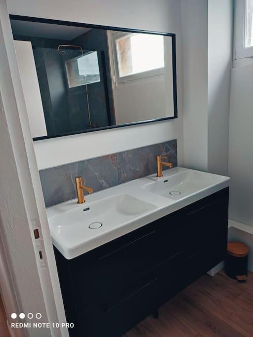 Le Precieux Apartment เฟก็องป์ ภายนอก รูปภาพ