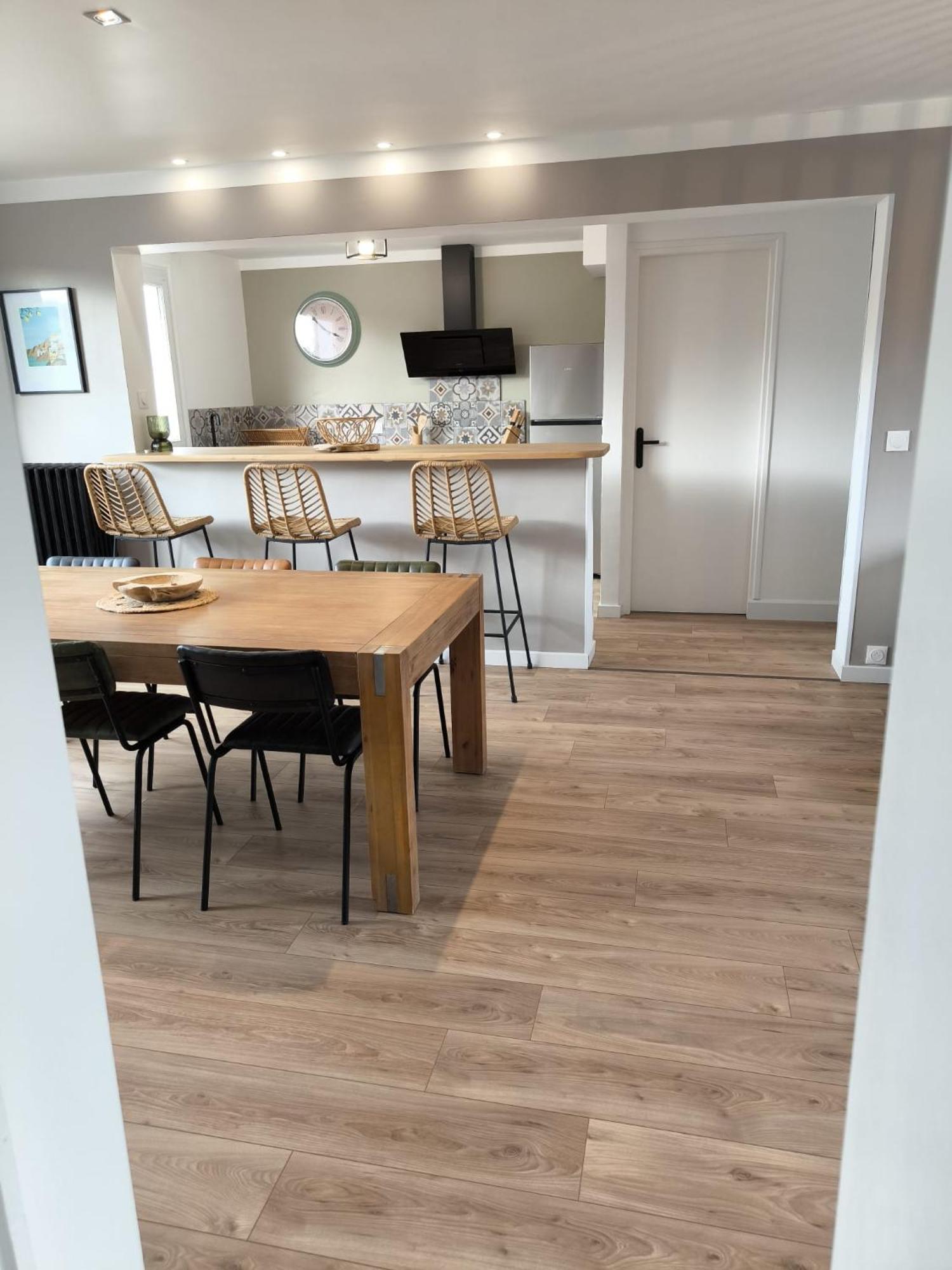 Le Precieux Apartment เฟก็องป์ ภายนอก รูปภาพ